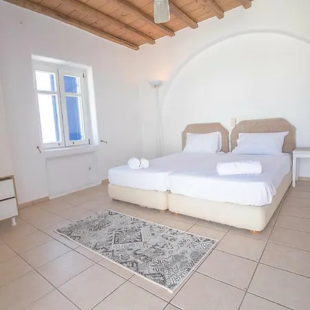 Villa Phoebe Kalafatis