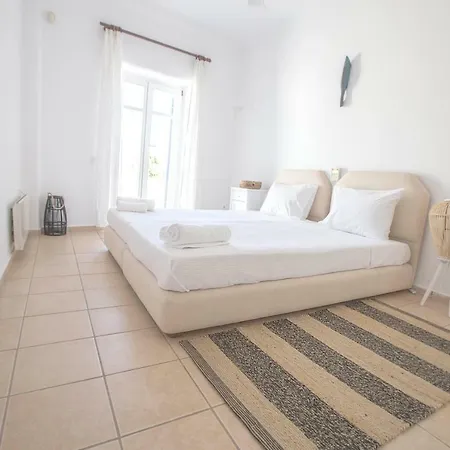 Phoebe Villa Kalafatis