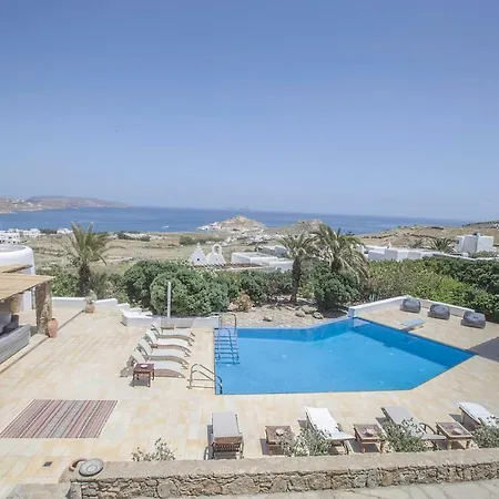 Villa Phoebe *
