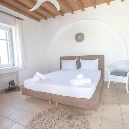 Villa Phoebe Kalafatis